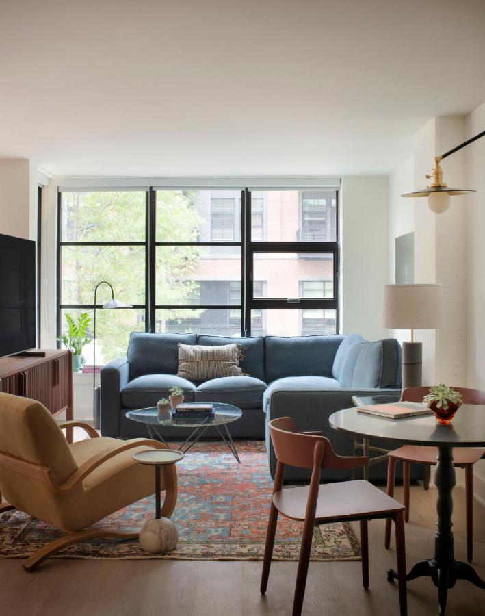 Roost Baltimore Luaran gambar