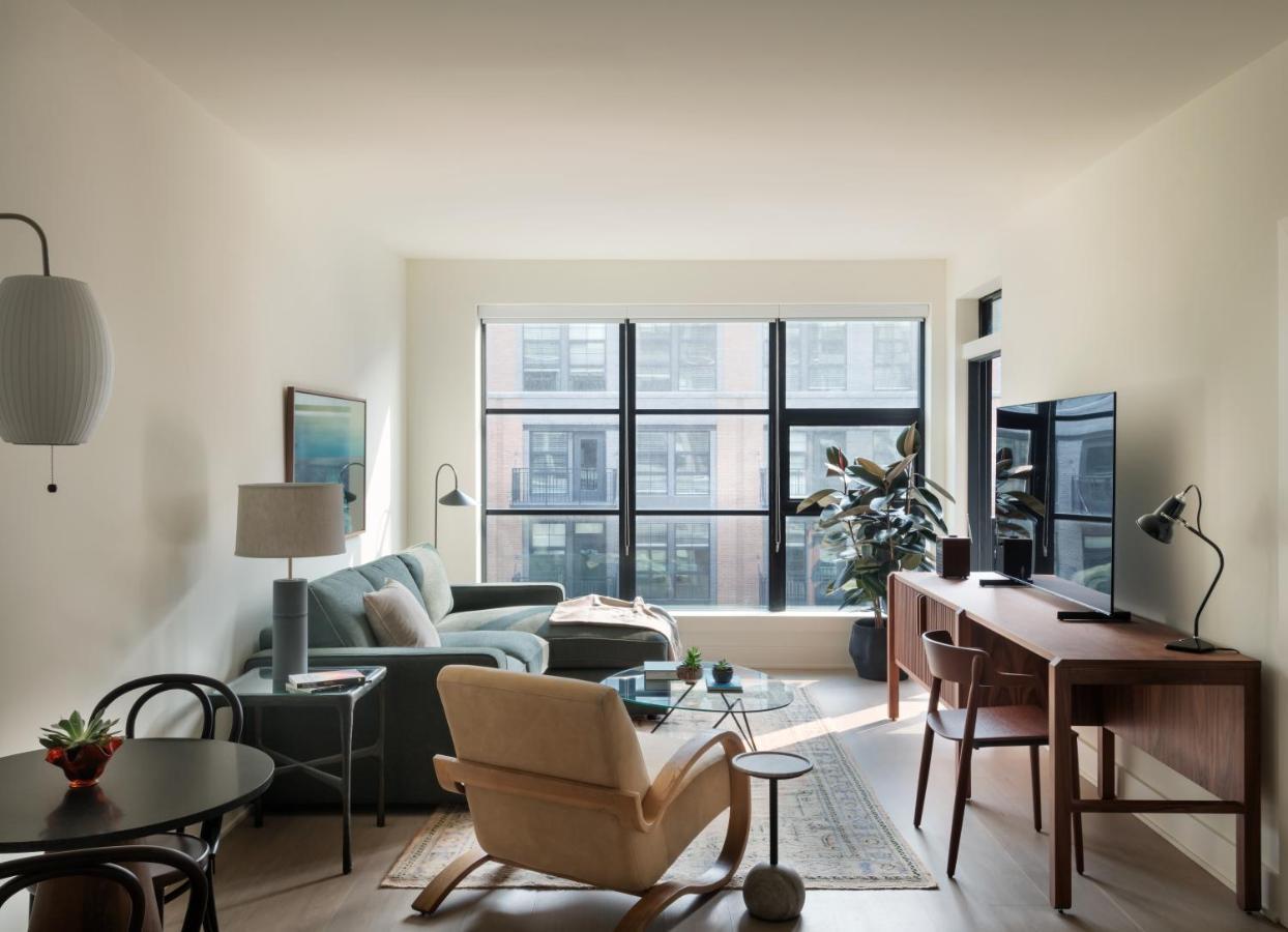 Roost Baltimore Luaran gambar